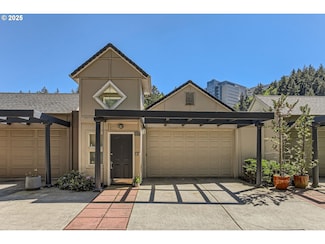 844 SW Broadway Dr Unit 3, Portland, OR 97201