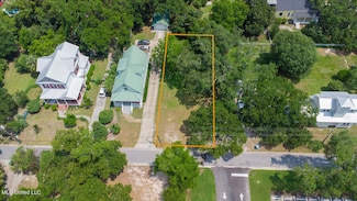 631 Mcintosh St, Gulfport, MS 39507