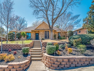 2002 Royal Crest Dr, Garland, TX 75043