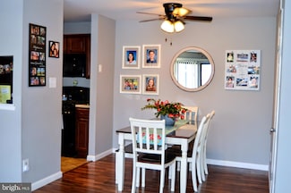 1305 Woodhollow Dr, Marlton, NJ 08053