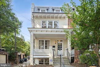 1918 38th St NW, Washington, DC 20007