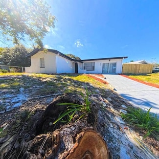 905 Spring Creek Dr, Ocoee, FL 34761