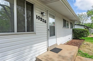 10526 Olney Dr, Saint Louis, MO 63136