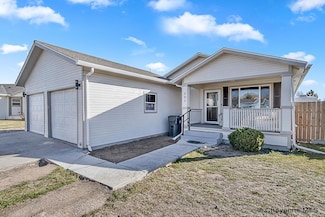 903 Ballad Ln, Cheyenne, WY 82007