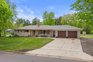 1651 4th St, Port Edwards, WI 54469