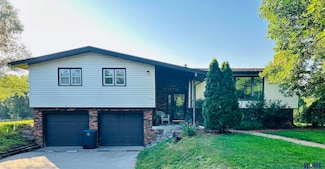 18776 S 134th St, Hickman, NE 68372