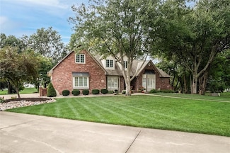 610 W Willow Ln, Ottawa, KS 66067