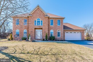 114 Koch Ln, Harrisburg, PA 17112