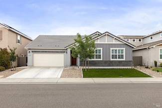 525 Honeysuckle Dr, Vacaville, CA 95687
