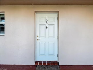 175 Turtle Lake Ct Unit 108, Naples, FL 34105
