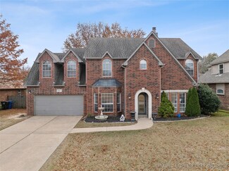 2317 W Vicksburg St, Broken Arrow, OK 74011