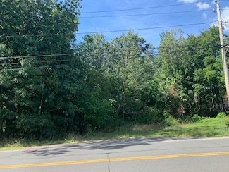 141 Point Grove Rd, Southwick, MA 01077