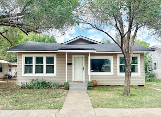2118 16th St, Lubbock, TX 79401
