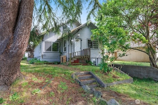 1921 Garfield Ave, Raymond, WA 98577