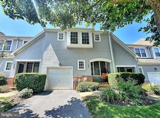 8819 Howard Forest Ln, Pikesville, MD 21208