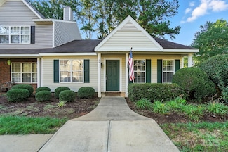 5911 Moose Ln, Charlotte, NC 28269