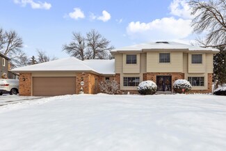 2900 Jewel Ln N, Plymouth, MN 55447