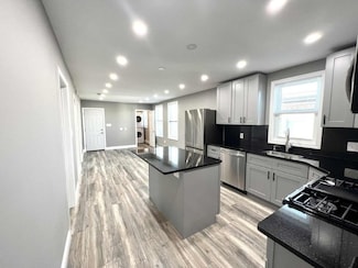 14 Vermont Ave Unit 3, Somerville, MA 02145