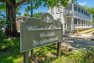 200 Fishburne St, Charleston, SC 29403