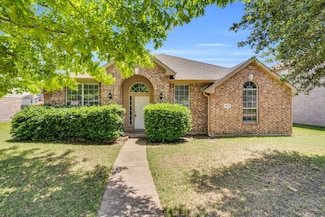 314 Sweetgum Dr, Cedar Hill, TX 75104