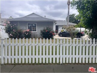 20151 Hartland St, Winnetka, CA 91306