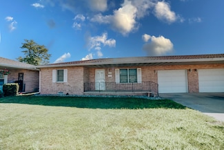 308 E Oak St, Watseka, IL 60970