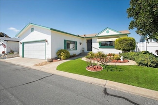 625 Via Bogota, Vista, CA 92081