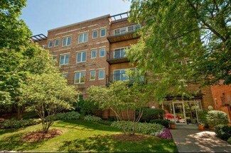 1300 Central St Unit 101, Evanston, IL 60201