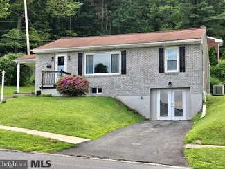 2 W 5th Ave, Clearfield, PA 16830