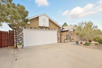 613 Lee Trevino Dr, Belen, NM 87002