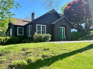 5 Orchard Dr, Corning, NY 14830