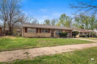 2433 Himes Rd, Manhattan, KS 66502