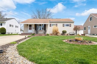 3745 Orchard St, Mogadore, OH 44260