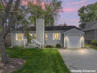 35632 N Sheridan Dr, Fox Lake, IL 60020