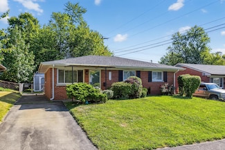 2013 Saint Christopher Dr, Lexington, KY 40502