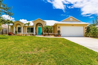 1981 SE Dock St, Port Saint Lucie, FL 34952