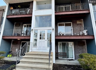 7 Woodcrest Ct Unit 4, South Weymouth, MA 02190