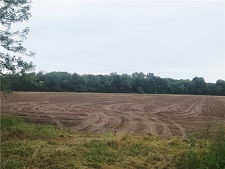 00000 W Craig Rd, Pittsburg, KS 66762