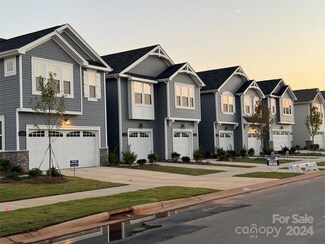 5122 Carrick St, Charlotte, NC 28213