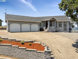 367 Ridgecrest Dr, Roseburg, OR 97471