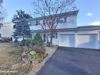 5 Elaine Ct, Old Bridge, NJ 08857