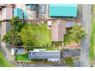 111 Cypress Ave, Garibaldi, OR 97118