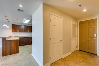 150 Las Vegas Blvd N Unit 2003, Las Vegas, NV 89101