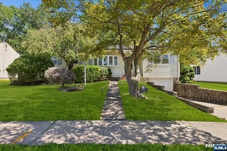 113 Stony Rd, Edison, NJ 08817