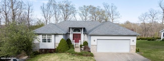 210 Bogey Ln, Gravois Mills, MO 65037