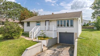 820 E Harvey St, Ely, MN 55731