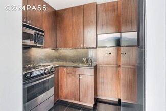 343 E 74th St Unit 15D, New York, NY 10021