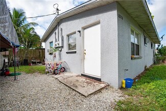 10710 Rosemary Dr, Bonita Springs, FL 34135