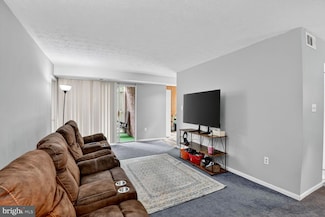 8007 Mandan Rd Unit 203, Greenbelt, MD 20770