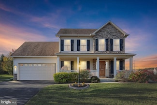 1780 Empress Dr, Mechanicsburg, PA 17055